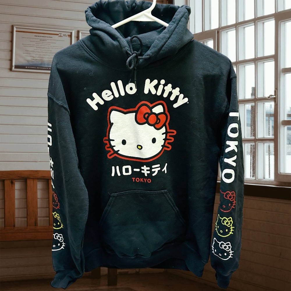 Hello Kitty Black and White Graphic Hoodie size M